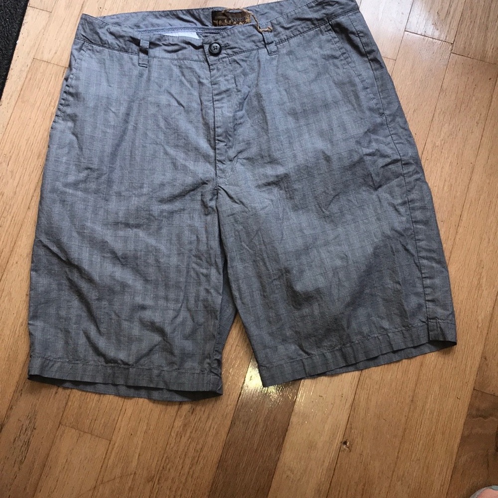 Pronto Uomo “Blue” shorts NWOT 34